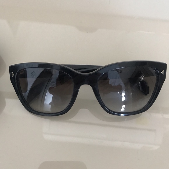 Meet your Posher, Tasmia - Picture 2 of 4